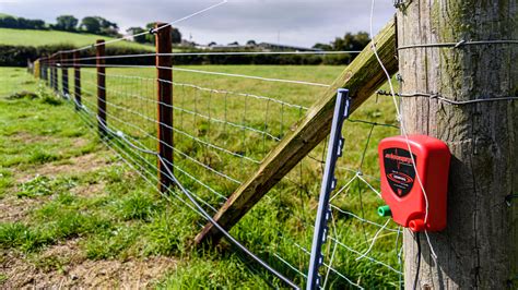 electric fence box ticking|why do electric fences click.